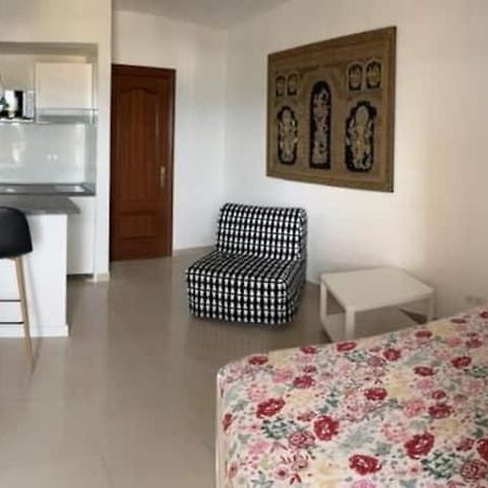 Apartment In Torremolinos Close To Beach Exteriör bild