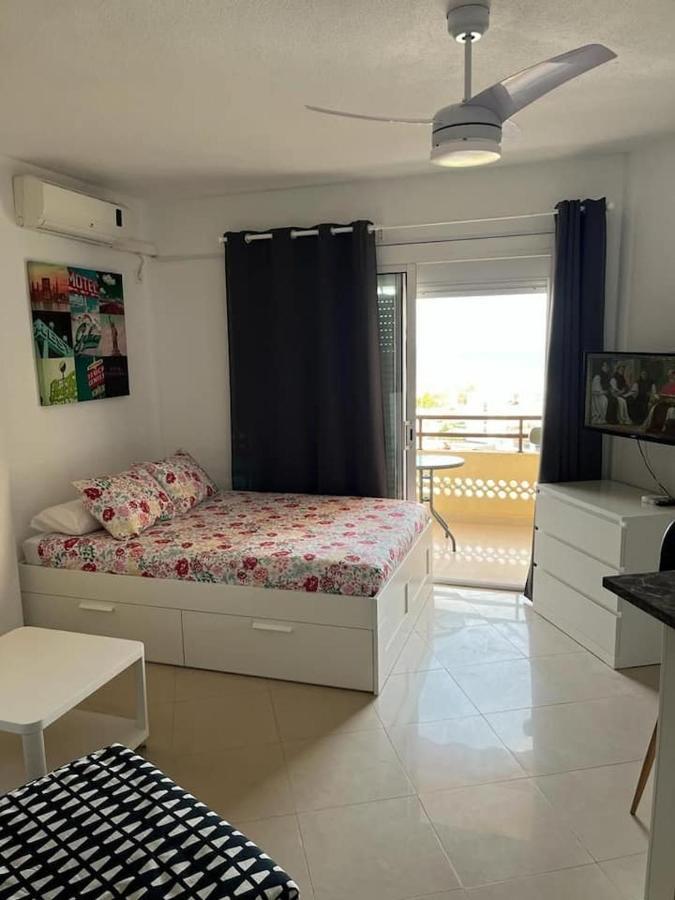 Apartment In Torremolinos Close To Beach Exteriör bild